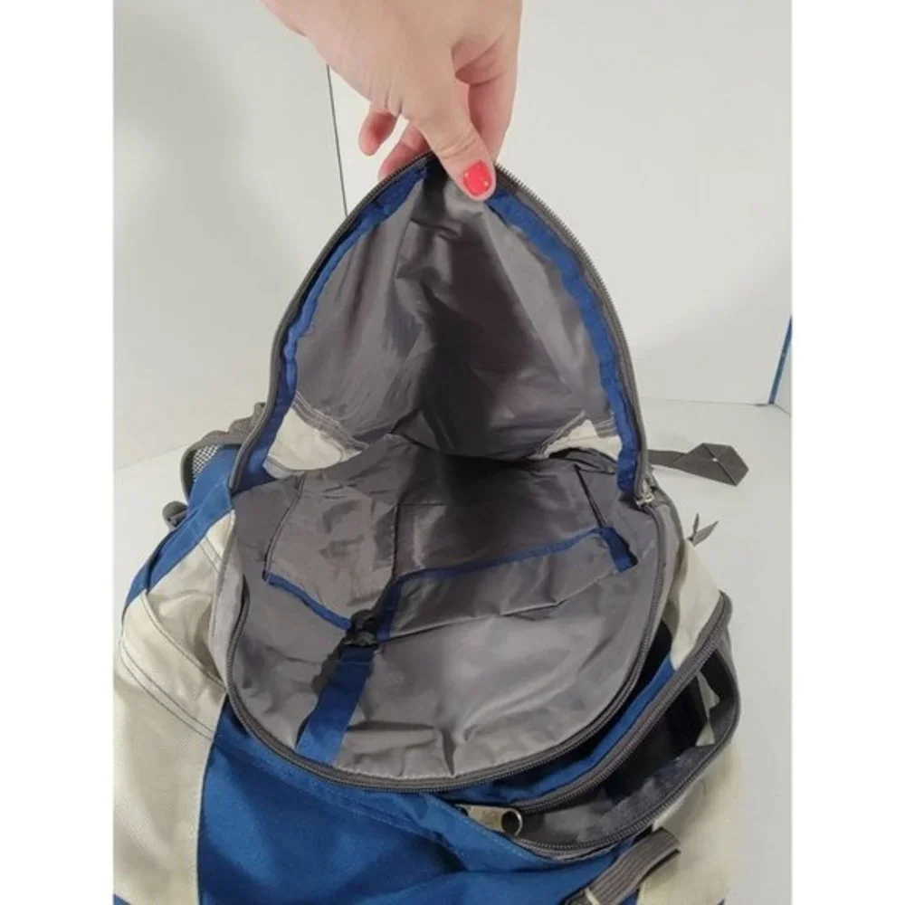 Jansport clean inside